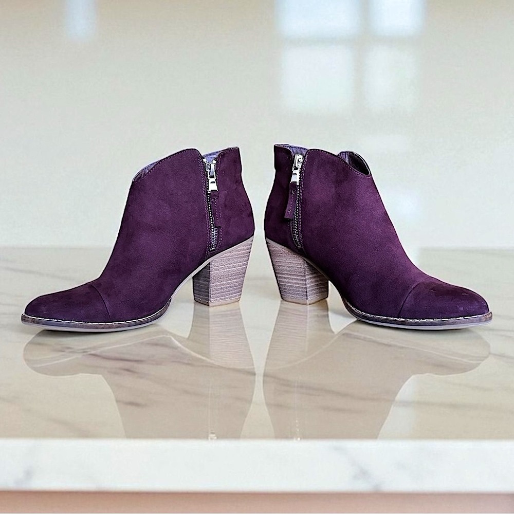 DV8 by Dolce Vita Plum Faux Suede Ankle Booties Size 7 Block Heel Side Zip EUC! - Picture 5 of 7